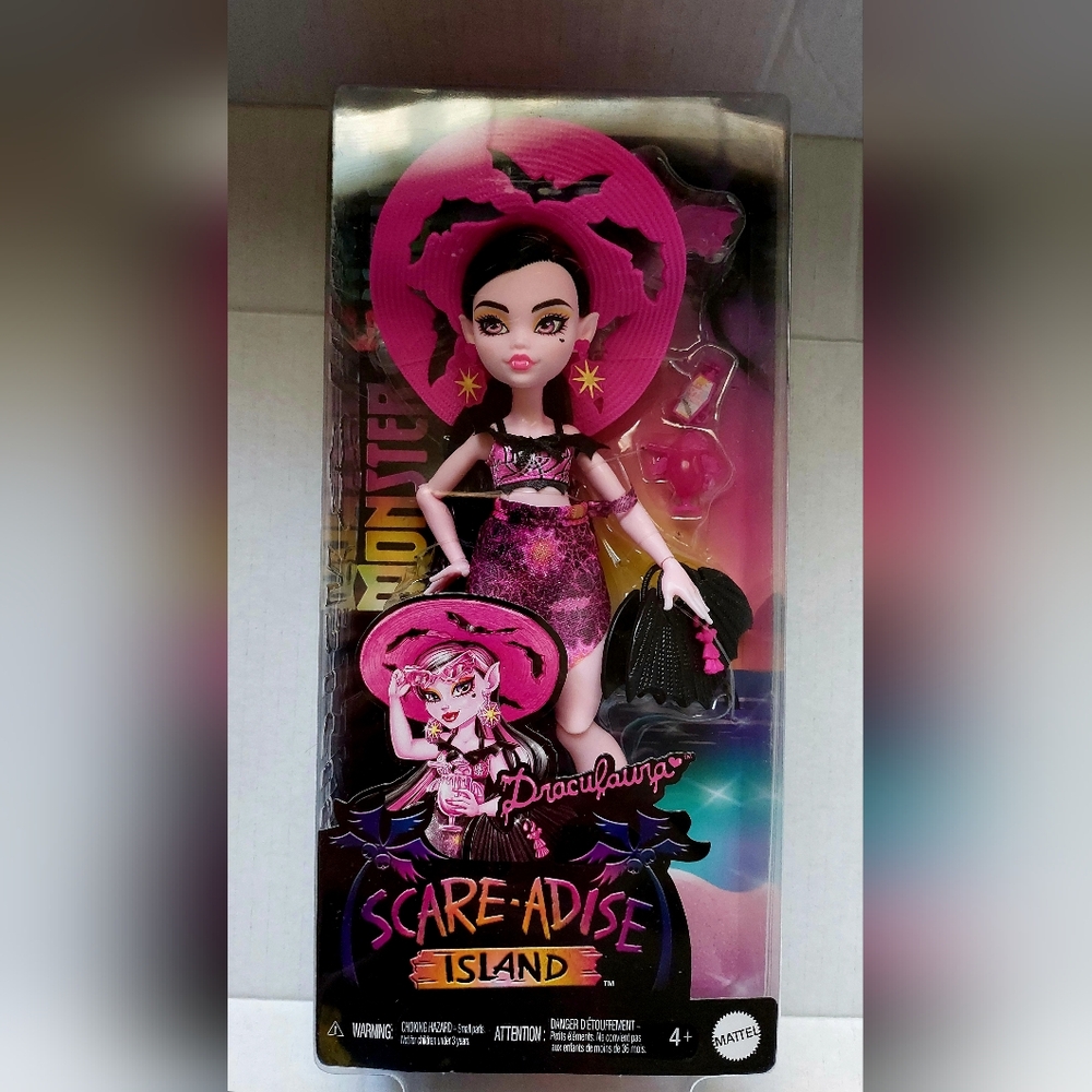 Monster High Draculaura Scare Adise Island Doll NWT